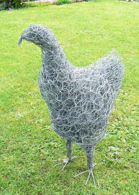 Wire Sculptures ~ 'Hens or Ducks' with Sue Nichols